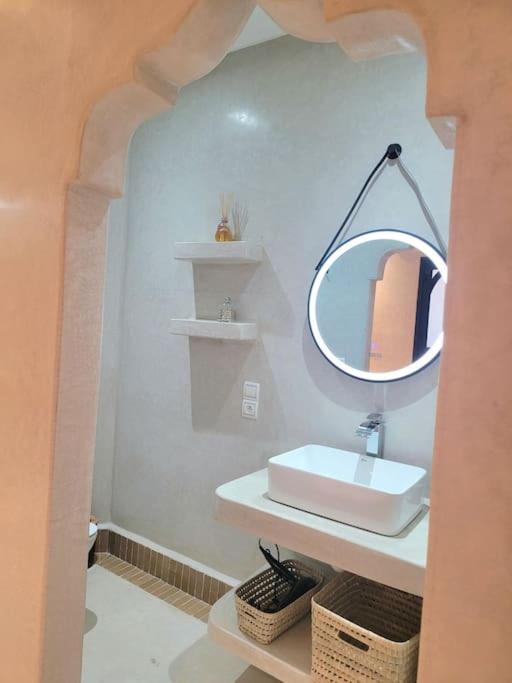 Riad Isahiac Avec Piscine En Exclusivite Μαρακές Εξωτερικό φωτογραφία